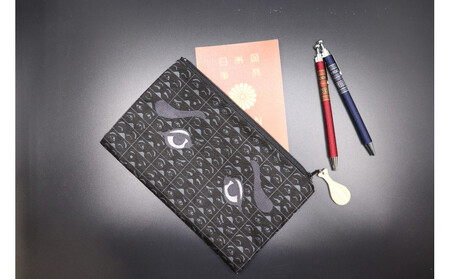 博多織にわかポーチ(黒)W約21cm×H約13cm
