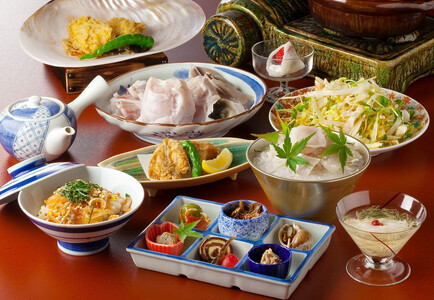 【福岡市】日本料理てら岡のお食事券[5,000円×3枚] ※15,000円分