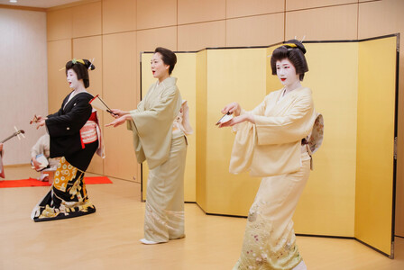 【博多券番 芸妓5~6名】博多伝統芸能館 リクエスト公演