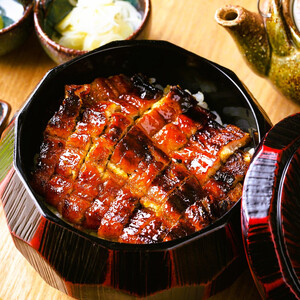 ふっくら大判うなぎ蒲焼　計約640ｇ（約320g×2尾）