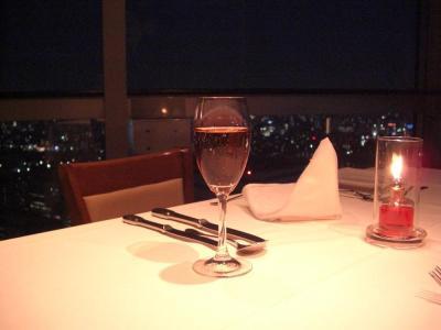 天空ディナーコース（展望券込）　２名分　【福岡タワー内展望レストランにて優雅なひとときを】