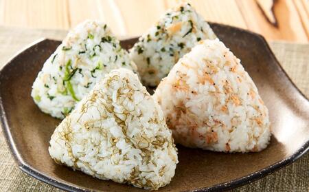 明治25年創業の博多海産物問屋が作った 国産ちりめん4種 詰合せ（昆布、エビ、京菜、鮭） | 福岡県福岡市 | ふるさと納税サイト「ふるなび」