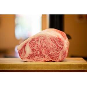 【厳選部位】【A4~A5】博多和牛サーロインブロック 約1kg(大牟田市)_肉 黒毛和牛 牛肉 _【配送不可地域:離島】【1561122】