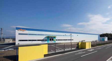 JBP 馬プラセンタ スキンケア化粧品【LNC UV プロテクター】（日焼け止め）_紫外線からしっかりガード 日焼け止め LNC UV プロテクター 40ml SPF 50+ PA++++ プラセンタエキス 肌にやさしい 紫外線 日焼け対策 日焼け防止 保湿 汗 水 ウォーターレジスタンスタイプ コスメ お取り寄せ お取り寄せギフト 送料無料_Qp013