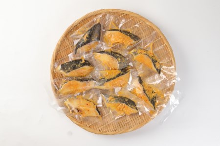 銀ダラ西京漬け 10枚_銀ダラ 西京漬け 10枚 銀鱈 西京漬け 70g × 10枚 計 700g 真空 個包装 小分け 便利 簡単調理 福岡県産 九州味噌 おかず おつまみ 魚 漬け魚 冷凍 加工品 惣菜 お取り寄せ お取り寄せグルメ 久留米市 送料無料 〔Cs313〕