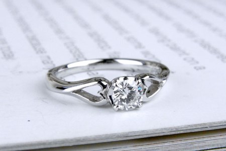 婚約指輪 エステル【O57-001】