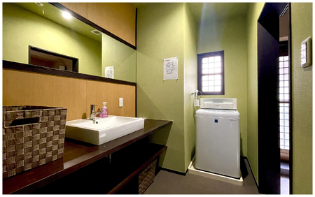 【1日1組一棟貸切】男ノ子焼の里 宿泊券（4名様まで） 【レターパック】 キャンプ 宿泊 素泊まり BBQ バーベキュー ゲストハウス 1棟貸し 4名様 お米付き 1日1組 限定 旅行 自然 アウトドア 福岡県 八女市 055-003