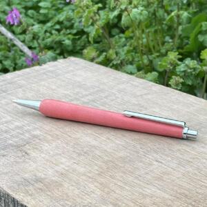 Slim 木軸シャープペンシル（ピンクアイボリー）木製シャーペン木軸 シャーペン 入学祝い 卒業祝い 合格祝い 就職祝い 贈り物 プレゼント 父の日 母の日 MUKU屋 MUFactory