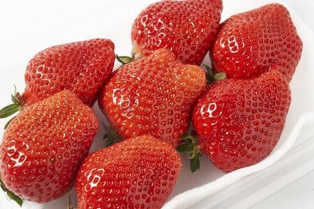 【2026年3月出荷予定】完熟 あまおう イチゴ 280g×4パック(約1120g)<配送不可:北海道、沖縄県、離島>