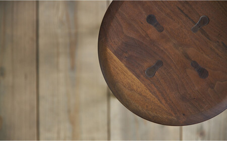 タップルート　無垢材のスツール　ウォールナット