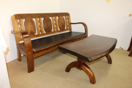 漆塗り触れ合いベンチ・センターテーブルセット