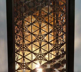 レーザー行灯「趣」Lサイズ 竜胆と八重麻の葉組子デザイン 高さ65cm LED電球付き