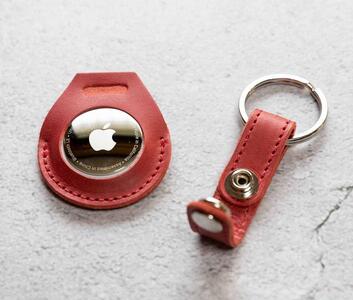 AirTagレザーキーリング〈レッド〉