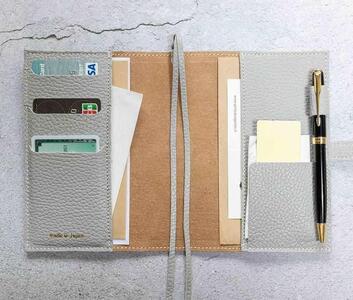 maf pinto (マフ ピント) 手帳カバー A6(文庫)サイズ ライトグレー ADRIA LINE レザー 本革 日本製