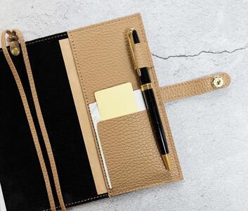 maf pinto (マフ ピント) 手帳カバー A6(文庫)サイズ カプチーノ ADRIA LINE レザー 本革 日本製