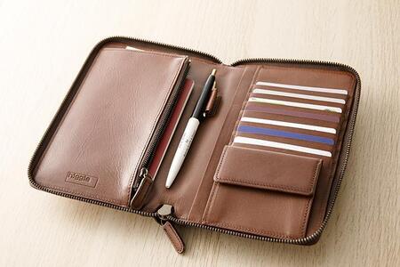 木のパスポートケース ナットバール