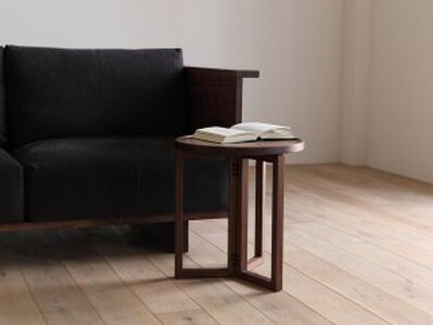 SPAGO Circle Table 042 Low walnut