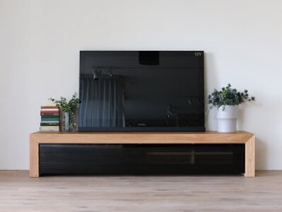 CHOCOLAT TV Board 231 oak