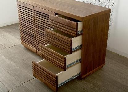 大川家具 ジャギー120リビングボード ウォールナット 台輪