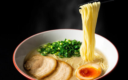 豚骨ラーメン 2人前 九州筑豊らーめん山小屋からの贈り物　《豊前市》　【ワイエスフード株式会社】拉麺 中華麺 とんこつ おすすめ [VEK002]