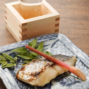 【6回定期便】中間市老舗マル五 辻鮮魚店 おいしい味噌漬けセット(さわら・ぶり・ふぐ)【001-0392】