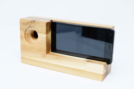 【非電源】高品位木材を使用した 木製　スマートフォンスピーカー【アカシア】
