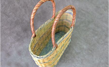 籐かご　手編みの買い物かご（大）[カラーラタン彩都] 雑貨 日用品 福祉用品 