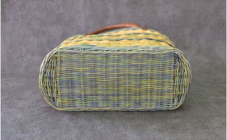 籐かご　手編みの買い物かご（大）[カラーラタン彩都] 雑貨 日用品 福祉用品 