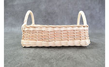 籐の角形手編みかご　手つき（中）[カラーラタン彩都] 雑貨 日用品 福祉用品 