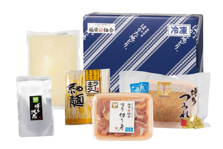 はかた地どり 美人水炊きセット 鶏肉2種 スープ 麺 コラーゲン 計5種 2～3人前 [MEAT PLUS 福岡県 筑紫野市 21760711]