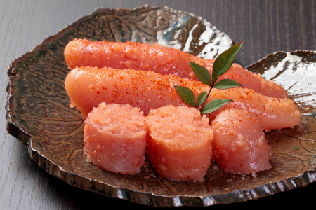 訳あり 3回 定期便 無着色 辛子明太子 切子 500g & 博多 牛もつ鍋 セット 3～4人前 [木村食品 福岡県 筑紫野市 21761213]