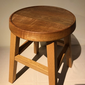 古家具アンティーク品◾️木製無垢材 マイナス螺子 木製スツール サイドテーブル 台 四方転びのサイドテーブル兼用スツール/丸椅子 スツール スタッキング