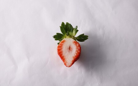 【先行予約受付中】 【2027年1月10日～2月上旬順次発送】福岡県産いちご「あまおう」270g×4パック【hurrah.】_HA1973