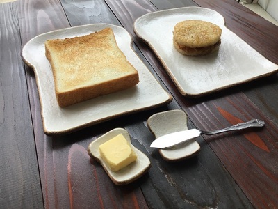 食パンの皿　ラージサイズ　4枚セット+箸置き4個セット【716】_HA0973