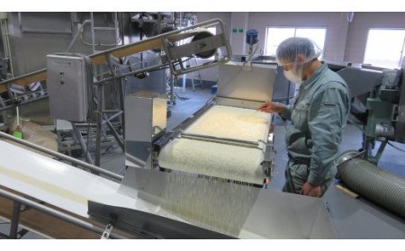 Ｍ３９６ 乾燥米麹300g×２袋、乾燥米麹小粒300g×２袋　合計1200g