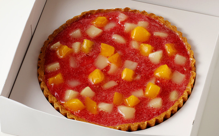 あまおう苺のタルトケーキ 6号（約18cm）4～6人分  ケーキ イチゴ いちご タルト スイーツ あまおう フルーツ カスタード 白桃 黄桃 ケーキ
