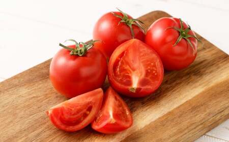 A274 霜降りトマト 1箱(12玉から23玉 1kg以上)【2026年2月下旬~5月下旬まで順次発送予定】 とまと トマト 霜降り 野菜