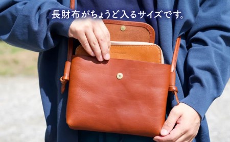 楽天市場】レザーサコッシュ ミニショルダーバッグ A5相当 本革