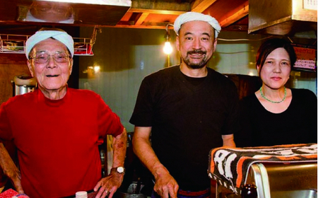 【全3回定期便】博多屋台 小金ちゃん とんこつラーメン 16人前（2人前×8袋）＜株式会社フーデリジェンス＞那珂川市 とんこつラーメン[GBT006]