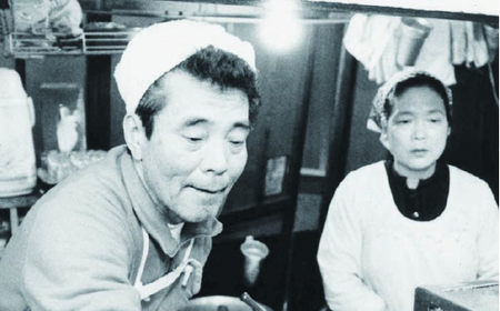 【全6回定期便】博多屋台 小金ちゃん とんこつラーメン 16人前（2人前×8袋）＜株式会社フーデリジェンス＞那珂川市 とんこつラーメン[GBT007]