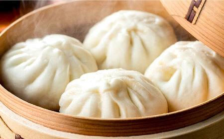 国産豚の美味しい肉まん（豚まん）8個セット＜株式会社MEATPLUS＞那珂川市 肉まん [GBW140]