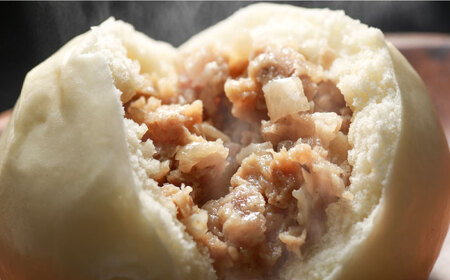 国産豚の美味しい肉まん（豚まん）8個セット＜株式会社MEATPLUS＞那珂川市 肉まん [GBW140]