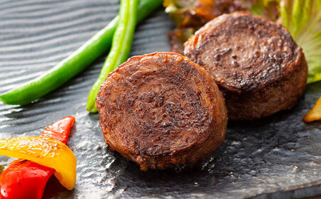 博多和牛プレミアムロールステーキ 5パック(50g×10枚) ＜ヌルボン＞ 那珂川市[GEU007]