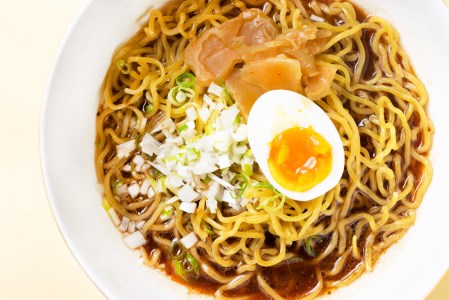 北海道産小麦 生ラーメン 3種 6食 醤油 塩 味噌 ギフトボックス 化粧箱入り