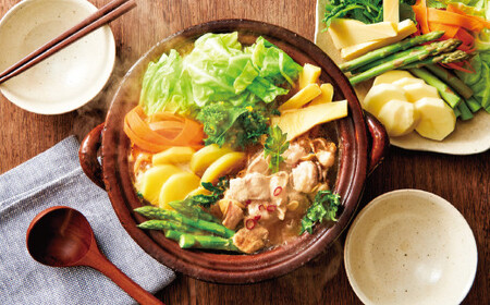 やまや 博多もつ鍋 こく味噌味(3~4人前)ちゃんぽん麺付