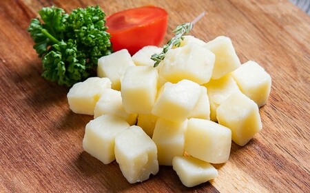 「よつ葉」北海道十勝 おつまみチーズ ゴーダ 30g×2個【B147】