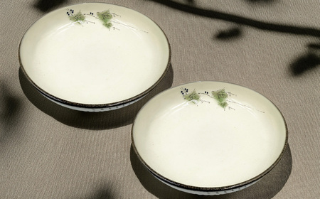 【要窯】飛び鉋絵付浅皿2枚セット　山葡萄 FK5