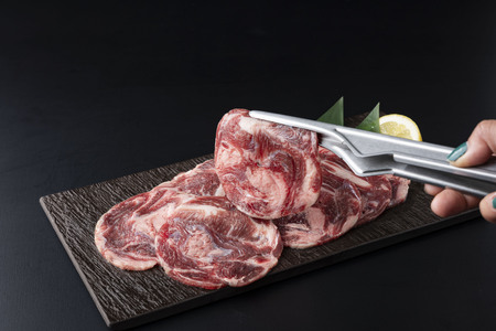 【訳あり】牛タン 成形加工 1kg BU003