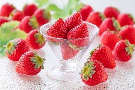 【贈答品】 特別栽培 イチゴ 恋みのり 化粧箱 （450g）×1箱 1月中旬～4月発送 苺 いちご フルーツ 果物 贈答 ギフト プレゼント 佐賀県 佐賀市：B140-106