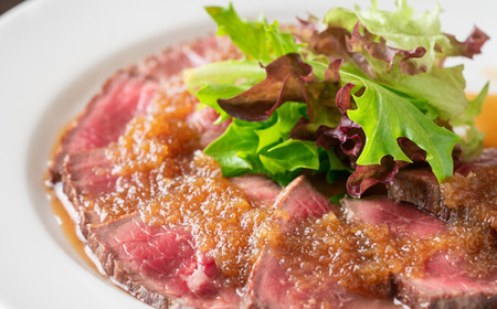 佐賀牛炭火焼ローストビーフ 500g 佐賀県 佐賀市 佐賀牛内もも ミディアムレアローストビーフ 250g×2 小分け ブランド牛ローストビーフ：B270-008